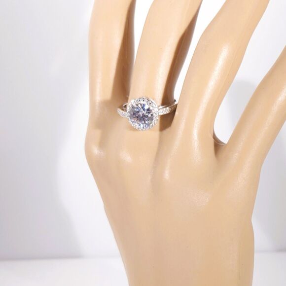 Simulated Diamond J Francis SWAROVKI Elements™ Ring Size 8-1/4 - Picture 8 of 9